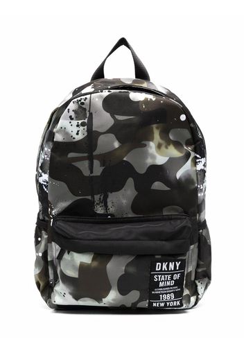 Dkny Kids camouflage paint-splatted backpack - Verde