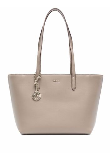 DKNY Bryant logo-charm tote bag - Toni neutri