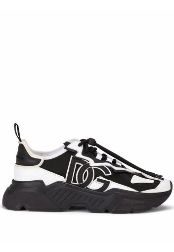 Dolce & Gabbana logo-patch lace-up sneakers - Bianco