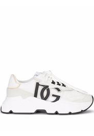 Dolce & Gabbana logo-patch lace-up sneakers - Bianco