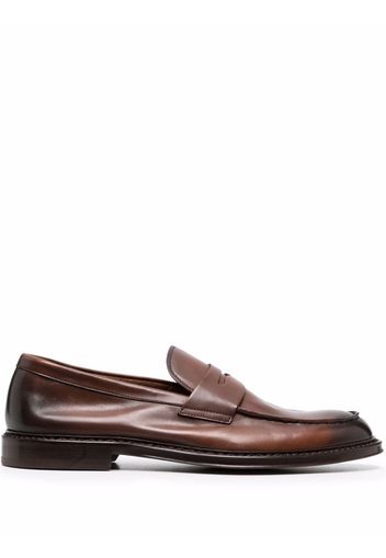 Doucal's distressed loafers - Marrone