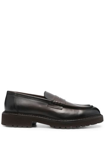 Doucal's almond toe leather loafers - Marrone