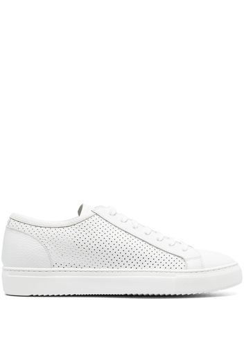 Doucal's fully perforated leather low-top sneakers - Bianco