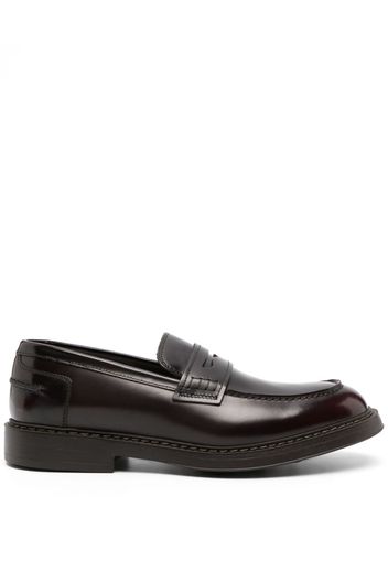 Doucal's high-shine leather loafers - Rosso