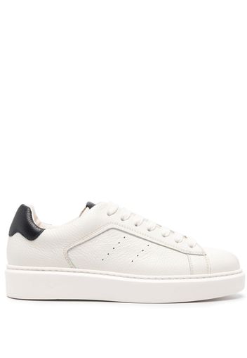 Doucal's tumbled leather sneakers - Bianco