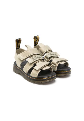 Dr. Martens Kids Callan touch-strap sandals - Verde