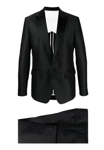 single-breasted dinner suit