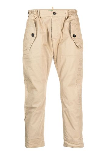 Dsquared2 embroidered-logo cropped trousers - Toni neutri