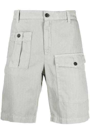 Eleventy multiple-pocket detail shorts - Verde