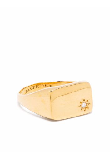 Ernest W. Baker sun-engraved signet ring - Oro