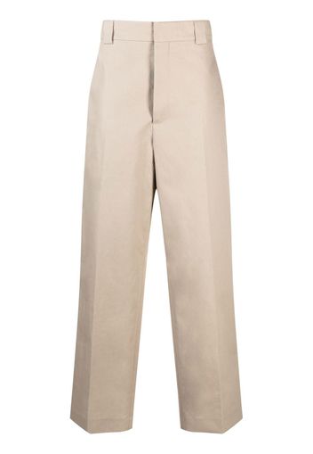 Fear Of God logo-patch wide leg trousers - Toni neutri