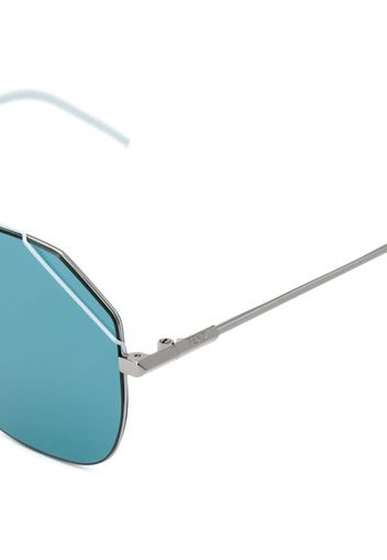 Occhiali da sole modello aviator