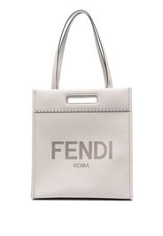 Fendi Borsa tote con logo goffrato - Grigio