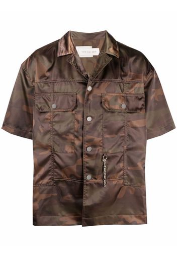 Feng Chen Wang camouflage-print short-sleeved shirt - Marrone