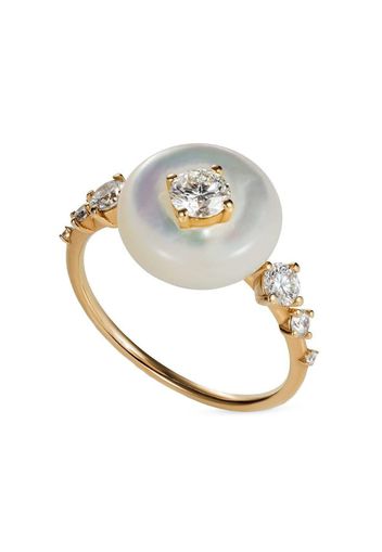 18k yellow gold Orbit diamond and mother of pearl ring