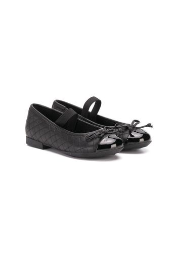 Plié leather ballerina shoes