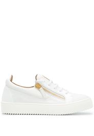 zip detail low-top sneakers