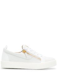 zip detail low-top sneakers