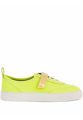 Giuseppe Zanotti Sneakers Zenas con strappo - Giallo