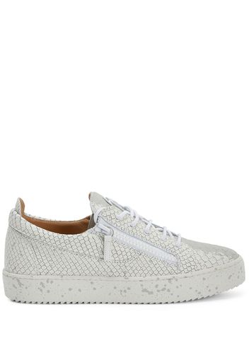 Giuseppe Zanotti Sneakers Frankie con effetto pelle di serpente - Bianco