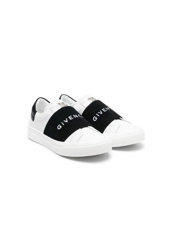 Givenchy Kids embroidered-logo slip-on sneakers - Bianco