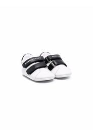 Givenchy Kids logo-print touch-strap sneakers - Bianco