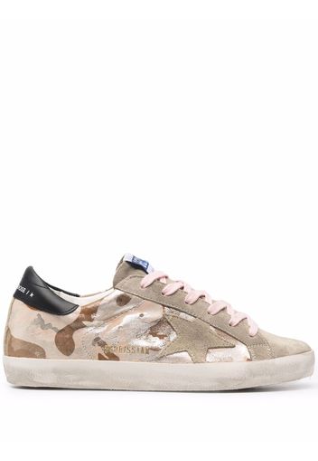 Golden Goose Superstar camouflage sneakers - Toni neutri