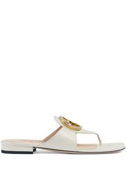 Gucci Blondie Interlocking G logo thong sandals - Bianco