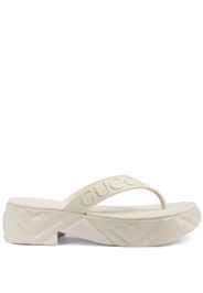 Gucci logo-debossed platform flip-flops - Bianco