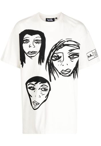 Haculla T-shirt They're Watching - Bianco