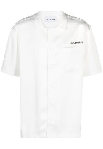 Han Kjøbenhavn logo-print satin-finish bowling shirt - Bianco