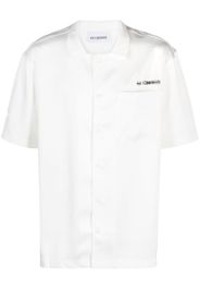 Han Kjøbenhavn logo-print satin-finish bowling shirt - Bianco