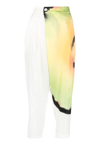 Issey Miyake Pantaloni crop con stampa - Giallo