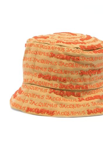 Jacquemus embroidered-logo bucket hat - Toni neutri