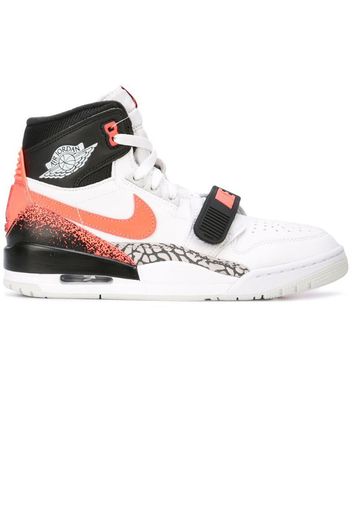 Sneakers Air Jordan Legacy 312