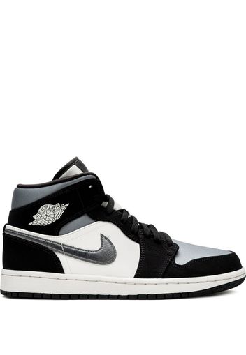 Air Jordan 1 Mid SE sneakers