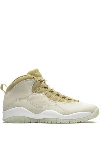 Air Jordan 10 Retro sneakers