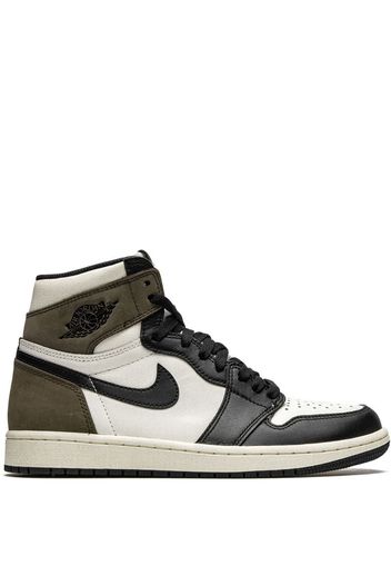 Air Jordan 1 Retro ”Dark Mocha” sneakers