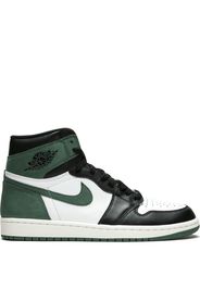 Air Jordan 1 Retro sneakers