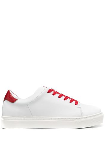 square toe low-top sneakers