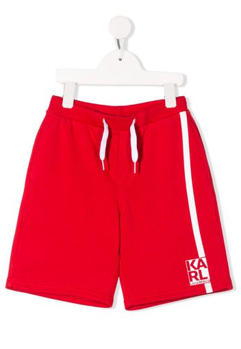 Shorts sportivi con banda laterale