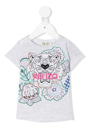 lion print T-shirt