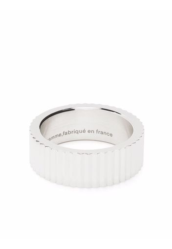 Le Gramme guilloché vertical ribbon ring - Argento