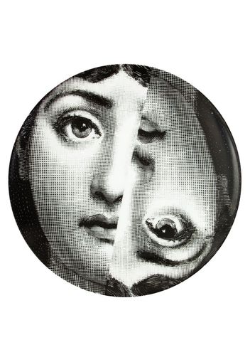 Piatto con stampa 'Fornasetti'