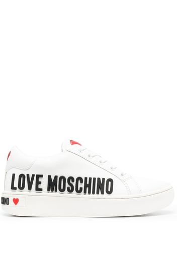 Love Moschino logo-print lace-up trainers - Bianco