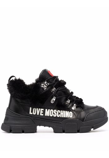 Love Moschino Sneakers con logo - Nero