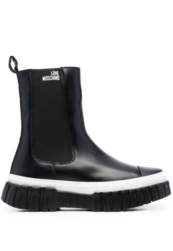 Love Moschino logo-print chelsea boots - Nero