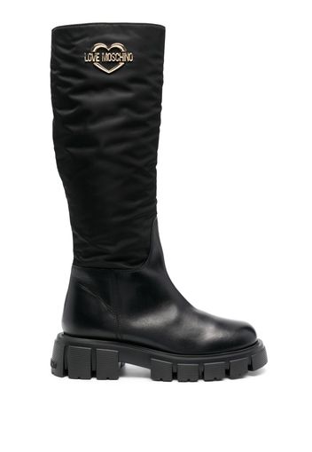 Love Moschino logo-plaque boots - Nero