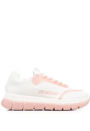 Love Moschino logo-print lace-up sneakers - Bianco