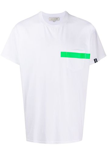 Mackintosh T-shirt con dettaglio a righe - Bianco